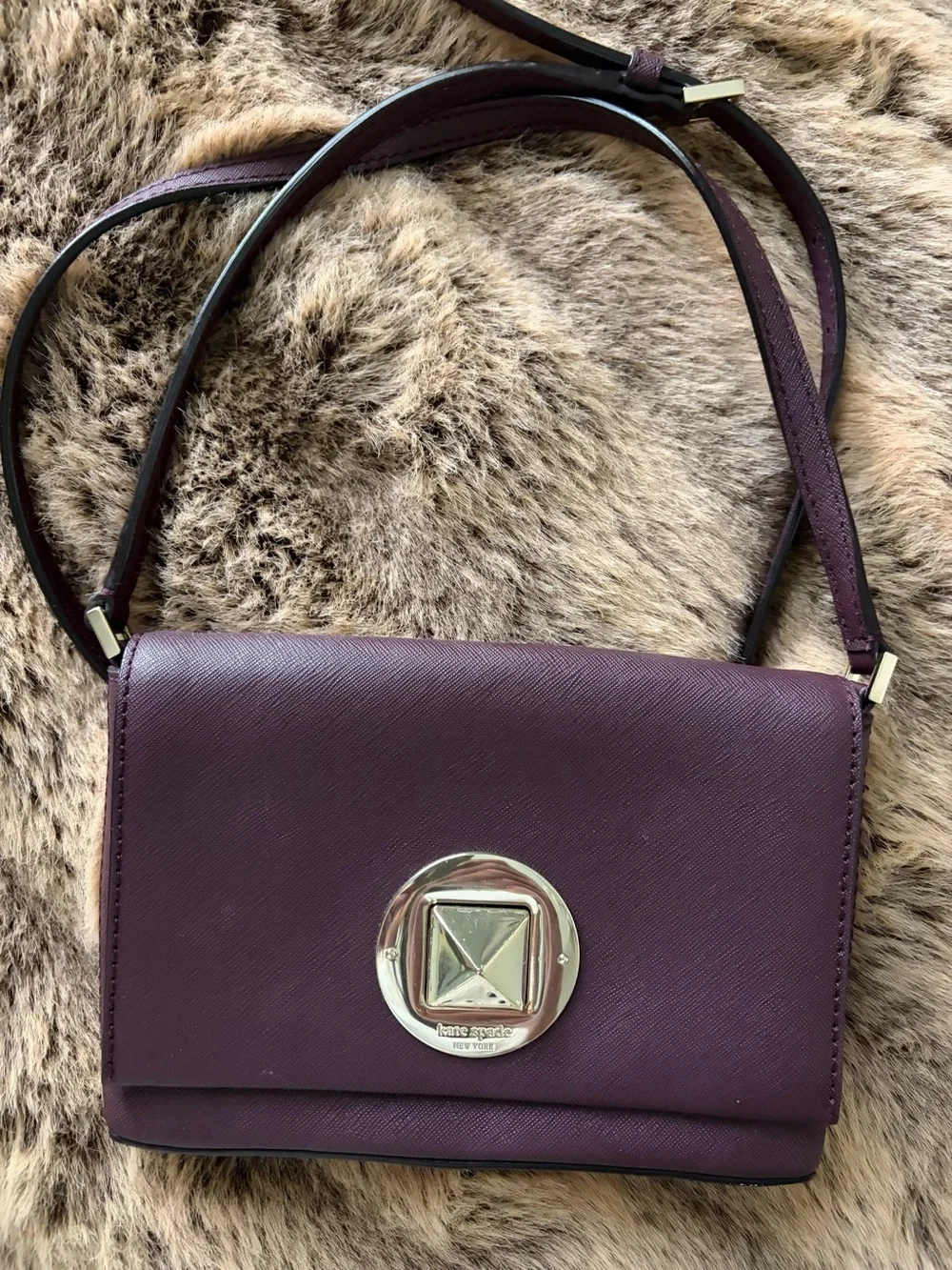 Kate Spade Crossbody Shoulder Bag in Red Merlot
